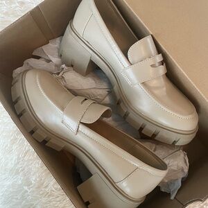 Chunky Beige Loafers - 8.5